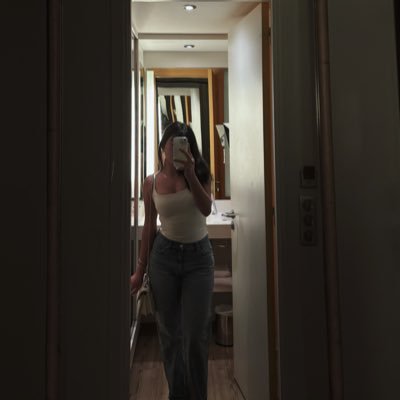 desireortizz's profile picture. 