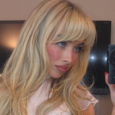 dindjameron's profile picture. oscar isaac and pedro pascal lovechild