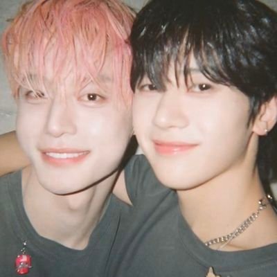 ilypyo_'s profile picture. never say never.