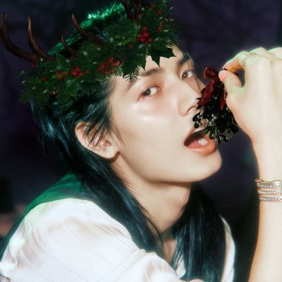 vrtlzmbies's profile picture. @ vrtlzmbie on tiktok | 19 | read carrd byf | priv: @joohanniespam