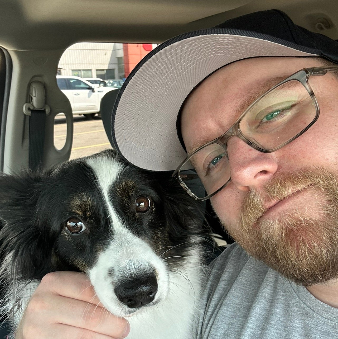 AaronWarawa233's profile picture. 