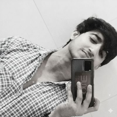 vanshthoughts's profile picture. Just a physics grad who fell in love with writing | AI, science & personal growth | Ghostwriter