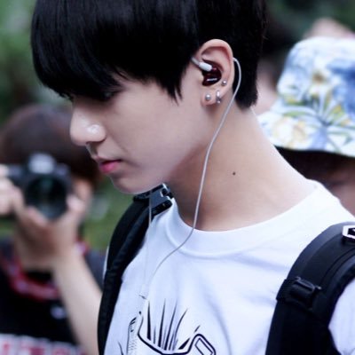 trevoiir's profile picture. 