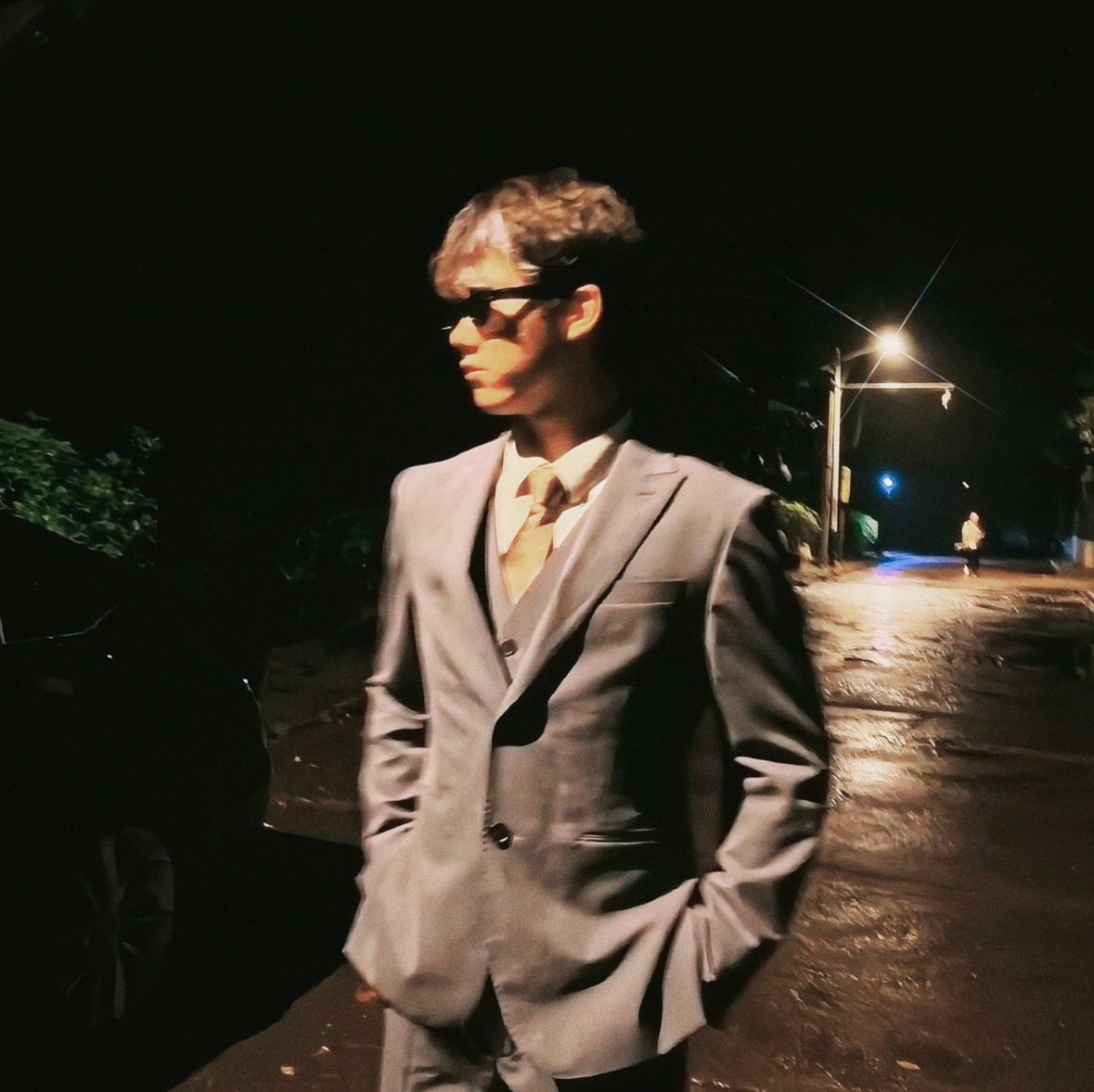 Luckyoung999's profile picture. 