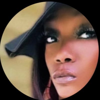 Trapygal's profile picture. A Real Fuckin’ Problem 😈