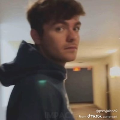 himothybron's profile picture. 