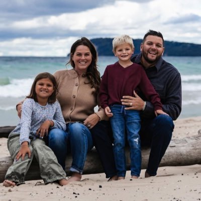 CoachNateConley's profile picture. Proud Husband | Lucky Dad to Lo & Nash | Head Men’s Basketball | University of Saint Francis