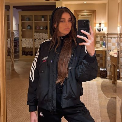 messsi35messssi's profile picture. Respect others the way you want to be respected.

#Doglover #Golf #Travel
Divorced👧🏻Businessmom👩🏻‍💻 39♊