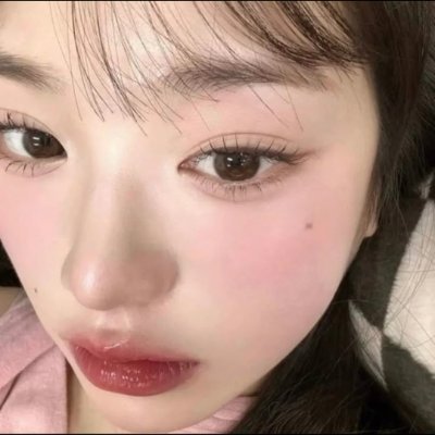 toxicsieun's profile picture. 