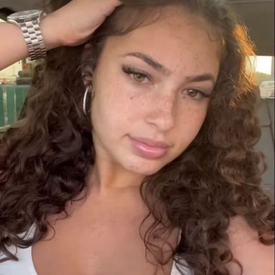 B_martinez021's profile picture. I want a serious and long term relationship that involves commitment that will lead to marriage with the right man for me. This is my Zangi number 1028760179