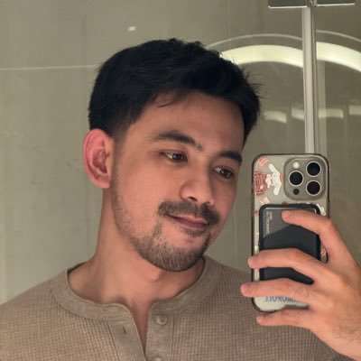 reza_bp's profile picture. 🐻‍❄️❤️ | Mostly tweets about my daily gripes, tech, and gacha games (FGO, HI3, PGR, HSR) 👾 | Say hi to my kids 🥰👆🏼