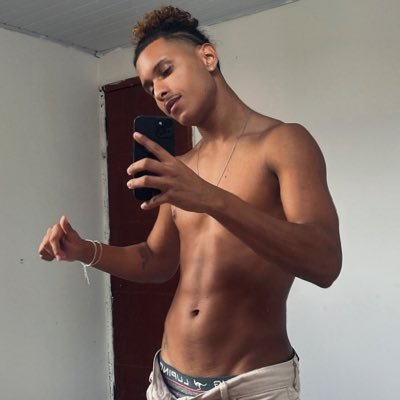 mlk_merssonn__'s profile picture. https://t.co/qWrVgUdSUa