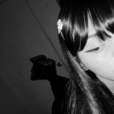 sphingidae00's profile picture. Closest of kin night maiden.