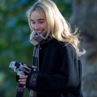 thursd6y's profile picture. she say i’m the most sweet