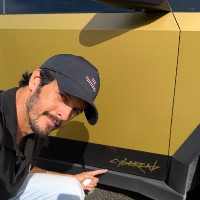 TheCaptainEli's profile picture. Tesla investor. here to support Elon Musk!