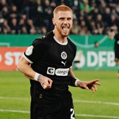 StPauliGoated's profile picture. 🟤⚪ ( Lass es enden SZN)                                                  7/40 Punkte 10/35 Tore