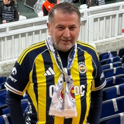 ACamekan's profile picture. @fenerbahce spor kulübü kongre üyesi #Fenerbahçe 💛💙🇺🇦🇹🇷#FenerbahçeBirYaşamdır ( Benim Hayatım Benim Mesajımdır💙)