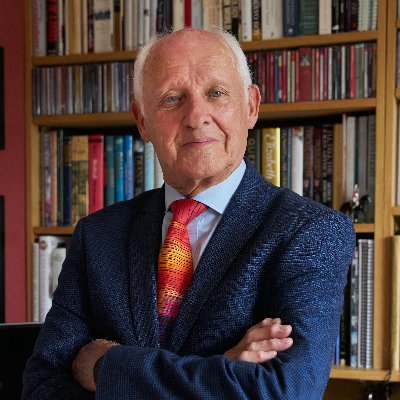 RoyalDickie's profile picture. Royal Commentator - UK & European networks, Australia, Asia, N & S America; Speaker and author of On Duty With The Queen. Agent - sylvia@tidymmanagement.com