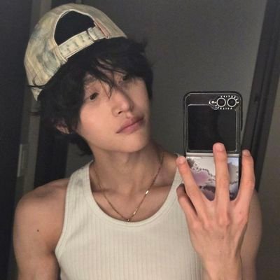 axisymental's profile picture. kyoto   scent   .ai   cat