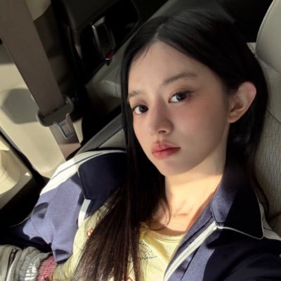 jinhunyu's profile picture. zeenunew + girls