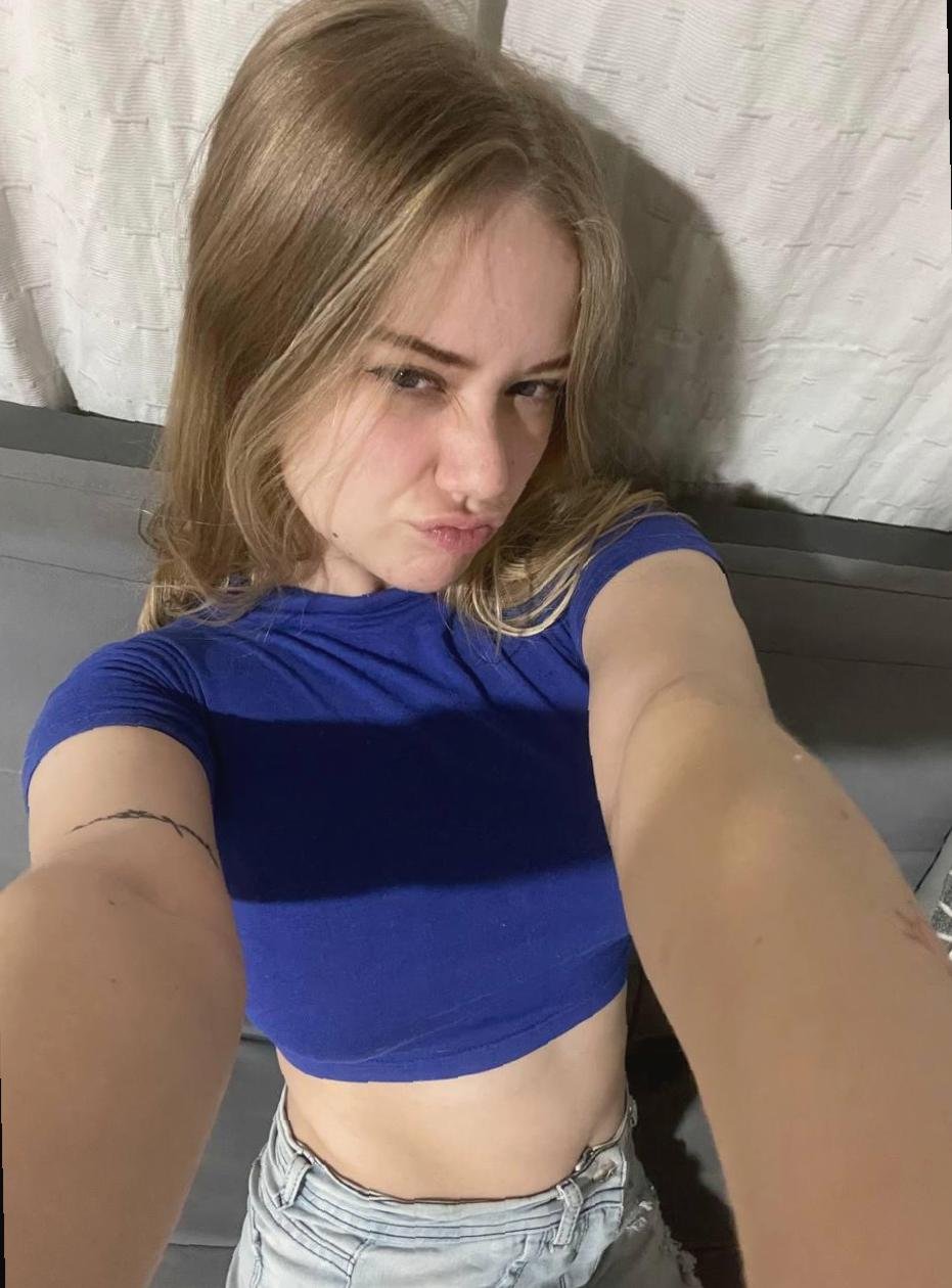 Smoothc_e5Q's profile picture. 21 🤍 old page got microwaved so i'm buffering irl :/ pizza philosopher 🫠