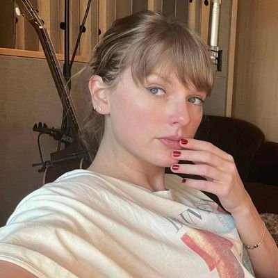 skibidii_adaa's profile picture. I use 🇮🇱 to wipe my butt