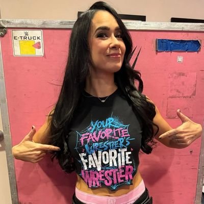 LacedInChucks's profile picture. ʜᴇʏ ɪᴛ's ᴛʜᴀᴛ ᴡʀᴇsᴛʟᴇʀ ᴛʜᴀᴛ ʏᴏᴜ ɢʀᴇᴡ ᴜᴘ ᴡᴀᴛᴄʜɪɴɢ, ᴛʜᴇ ᴏɴᴇ ʏᴏᴜʀ ғᴀᴠᴏʀɪᴛᴇ ᴡʀᴇsᴛʟᴇʀ ᴛᴀʟᴋs ᴛᴏ ʏᴏᴜ ᴀʙᴏᴜᴛ ᴀɴᴅ ᴛᴇʟʟs sᴛᴏʀɪᴇs ᴀʙᴏᴜᴛ ʏ'ᴋɴᴏᴡ ᴛʜᴀᴛ ᴏɴᴇ.
 #ʟᴏᴠᴇʙɪᴛᴇs