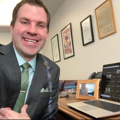 allsocialll's profile picture. Highly skilled in assisting people with overcoming financial barriers and making strategic investment choices. #RecoverCrypto #InvestmentScam