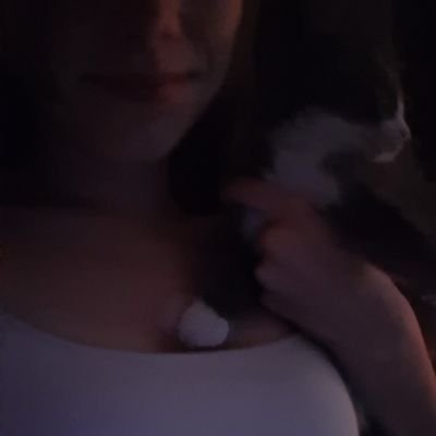 yoitsmeemilyy1's profile picture. 𝓑𝓻𝓪𝔂𝓭𝓮𝓷❤️