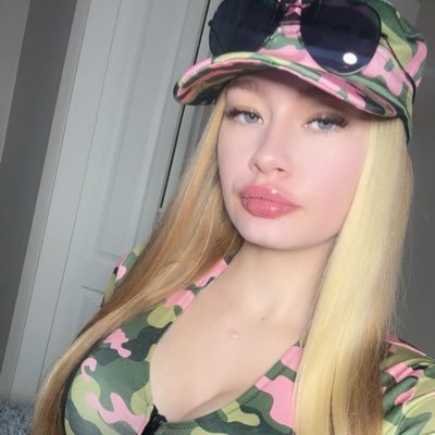 URGFAngell's profile picture. Your favourite dishwasher ♡