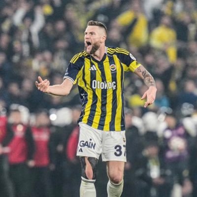 skrniarr's profile picture. 