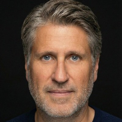 mnouz's profile picture. Startup  entrepreneur. SongPop creator.  The Sandbox🏴‍☠️