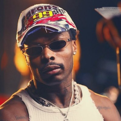 olaricky_'s profile picture. 🎭 𝐕𝐢𝐛𝐞𝐬🎙️ ✘𝐕𝐨𝐢𝐜𝐞 🌎 ✰ 𝐂𝐡𝐞𝐥𝐬𝐞𝐚 💙 | 🪖Mr $ x 🦅