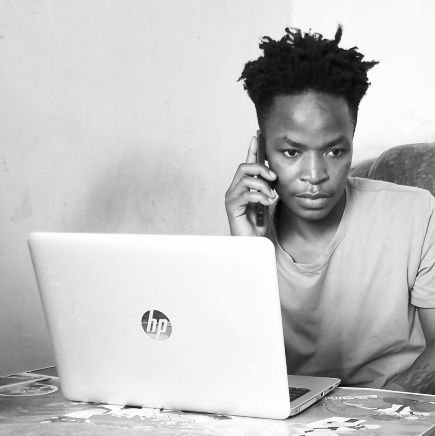 Kuyah750's profile picture. I write.