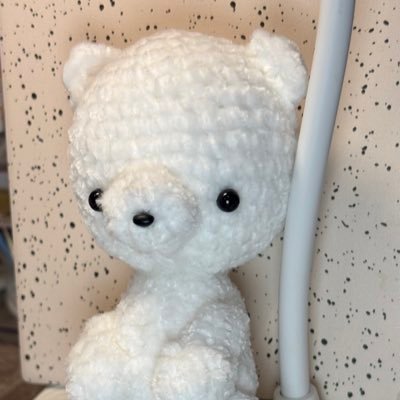 mielmel_ami's profile picture. 編み物大好きなOLです。作ったあみぐるみたちを載せていきます。いつか自分のショップをオープンするのが夢✨