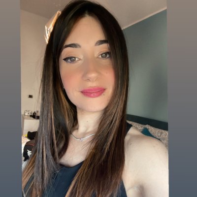 BelleMonjeau's profile picture. Je souris en silence pendant que le monde essaye encore de me comprendre