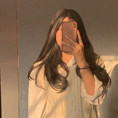 Janali1100's profile picture. NOTHING