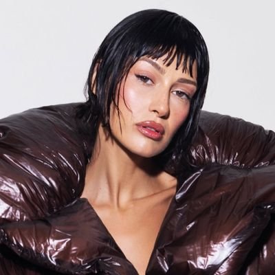 DaliaCornescuu's profile picture. a musician 🇷🇴🇺🇸
Being nice and friendly. 
always loving ❤️