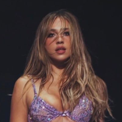 imburningtay's profile picture. the 1 x wonderland