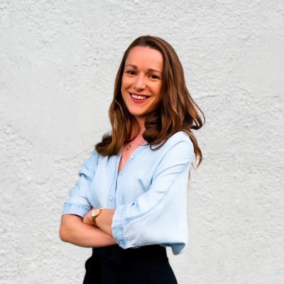 CarolineBtrx's profile picture. Enthusiast product designer #UX #UI +marketer+globe trotter+bad painter+matcha drinker+big thinker+snowboarder