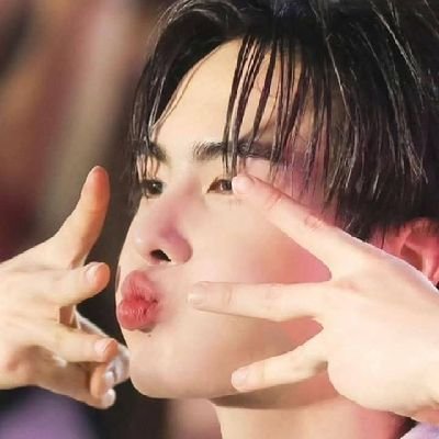 TwelLinn88132's profile picture. 