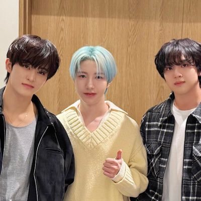 rjeolmii's profile picture. renjun my universe💫 929% 동런 823% 맠런🩵 #벨튀즈 #belltwiz