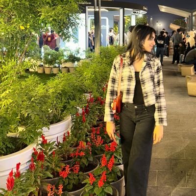 IntrovertInLuvv's profile picture. Shy at first. Then I roast you with love