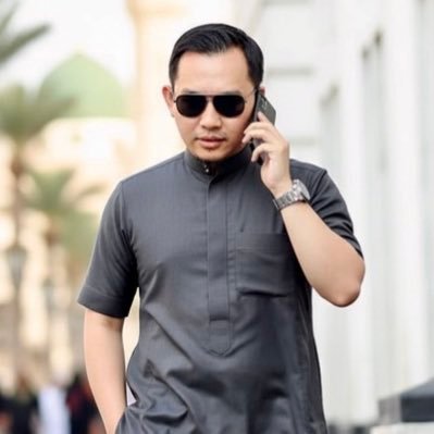 Hilmi28's profile picture. Akun resmi UHF / Gus Hilmi. Pimpinan YPI Baitul Hikmah, Pengasuh PPA Assa'adah, Pemilik SIT Daarul Fikri, Da’i & Penulis. Penjadwalan & kerjasama silahkan DM 🙏