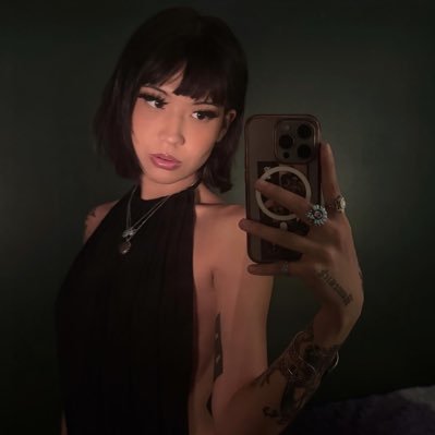 youronIyace's profile picture. damn near just expressed myself