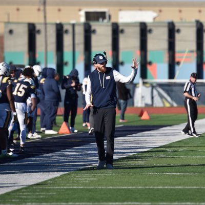 CoachDJThomas's profile picture. DL Coach & Special Teams Coordinator @CSPBearsFB