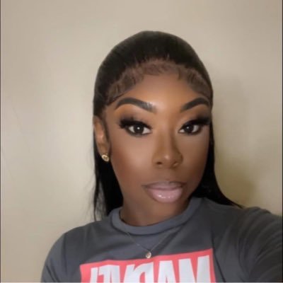 QushiaaLee's profile picture. 