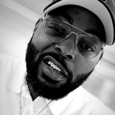 Thee_KxngJxhn's profile picture. Quarter Waters 🧃 & Honesty