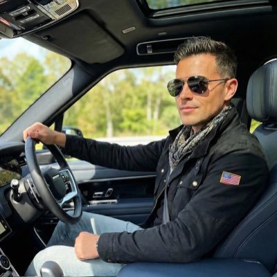 useritss's profile picture. The only true wisdom is in knowing you know nothing, web3 geek, Gamer