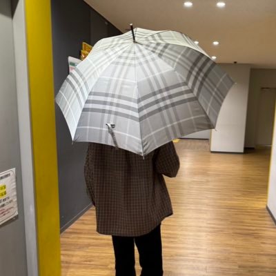 high_and_ronin's profile picture. n=1／一橋商／世政生地／原神／パチスロ／競馬